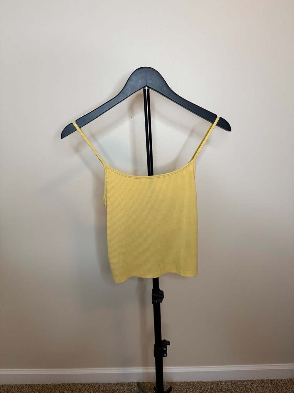 American Eagle Yellow Ribbed Spaghetti Strap Camisole Tank Top Size M